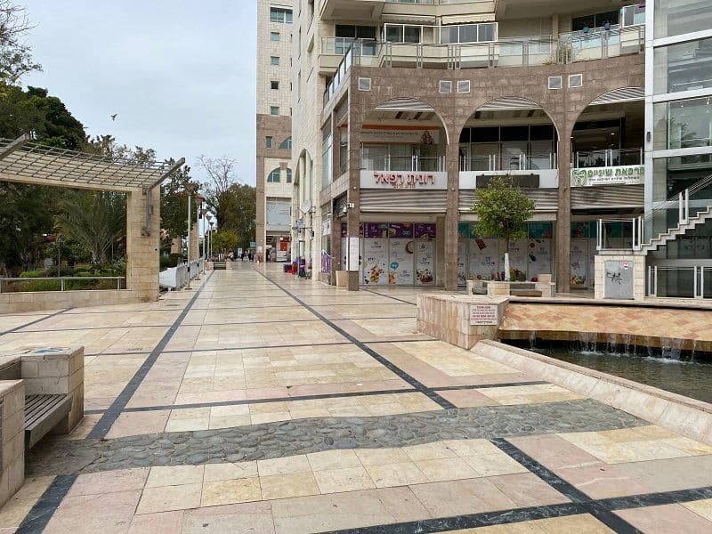 חנות 80 מ״ר, תמונה 2