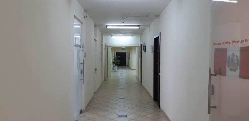 משרד 30 מ״ר, תמונה 2