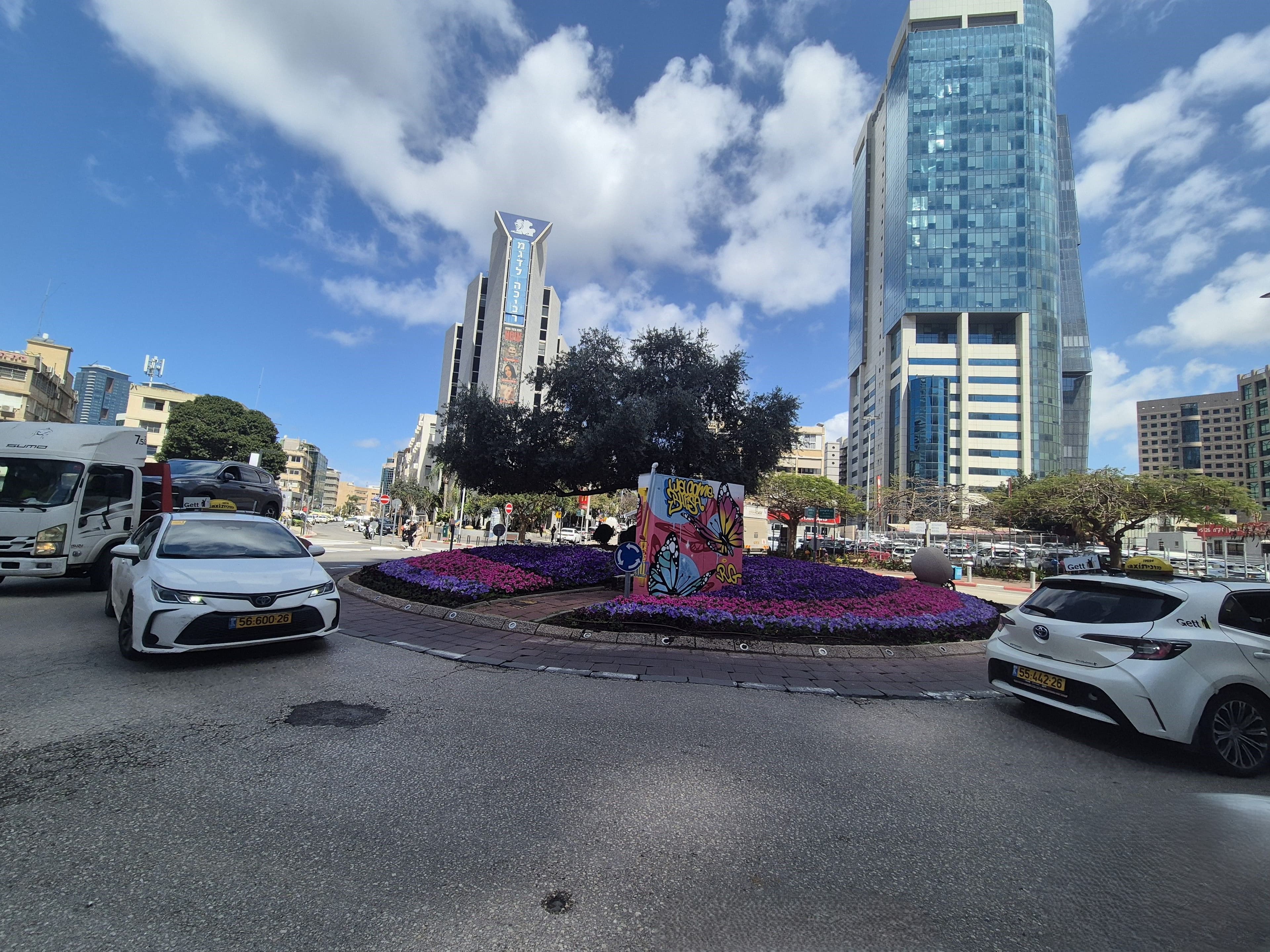 משרד 8000 מ״ר, רמת גן