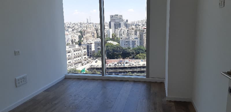 משרד 105 מ״ר, מנחם בגין, מונטיפיורי, תל אביב יפו