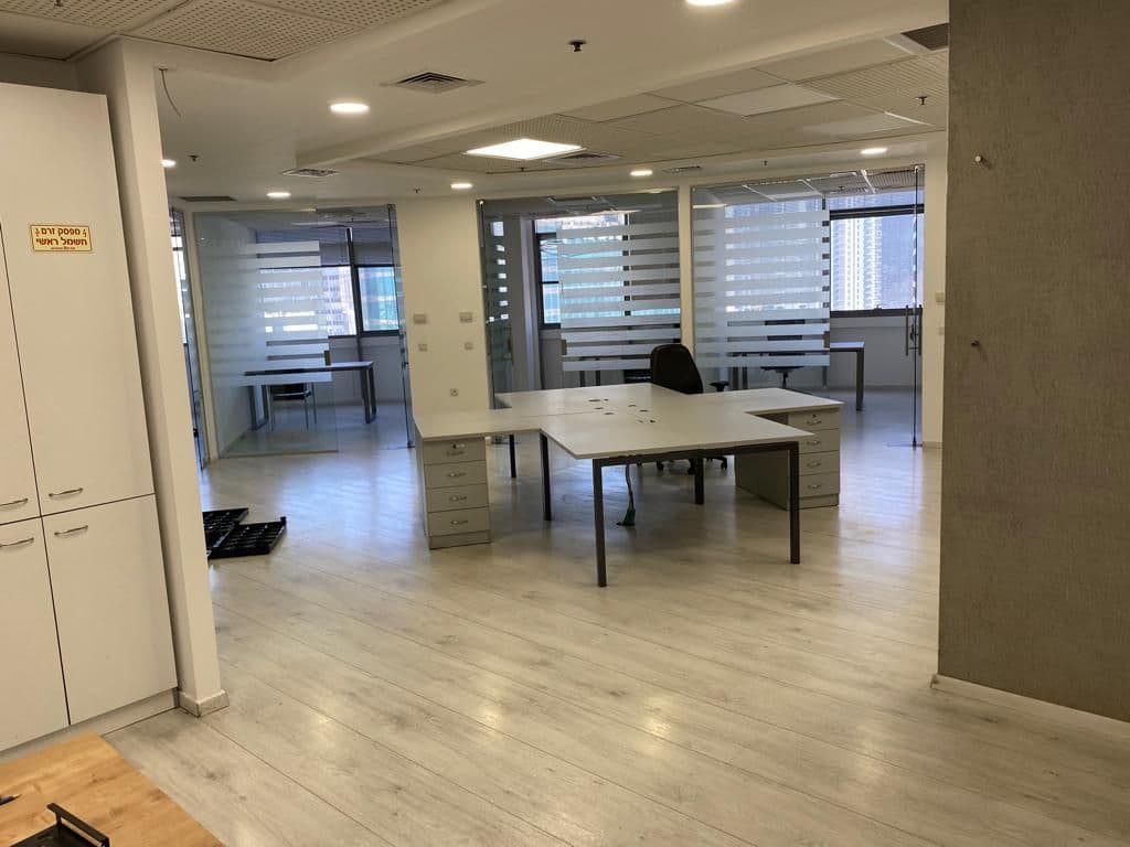 משרד 180 מ״ר, הבורסה, רמת גן