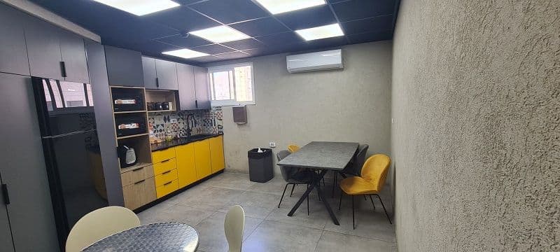 משרד 310 מ״ר, תמונה 2