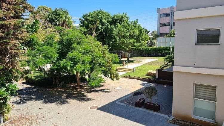 משרד 3700 מ״ר, ק.אריה, פתח תקווה