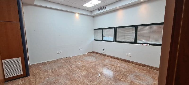 משרד 570 מ״ר, תמונה 3
