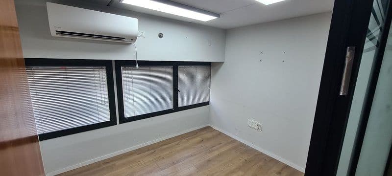 משרד 570 מ״ר, תמונה 5