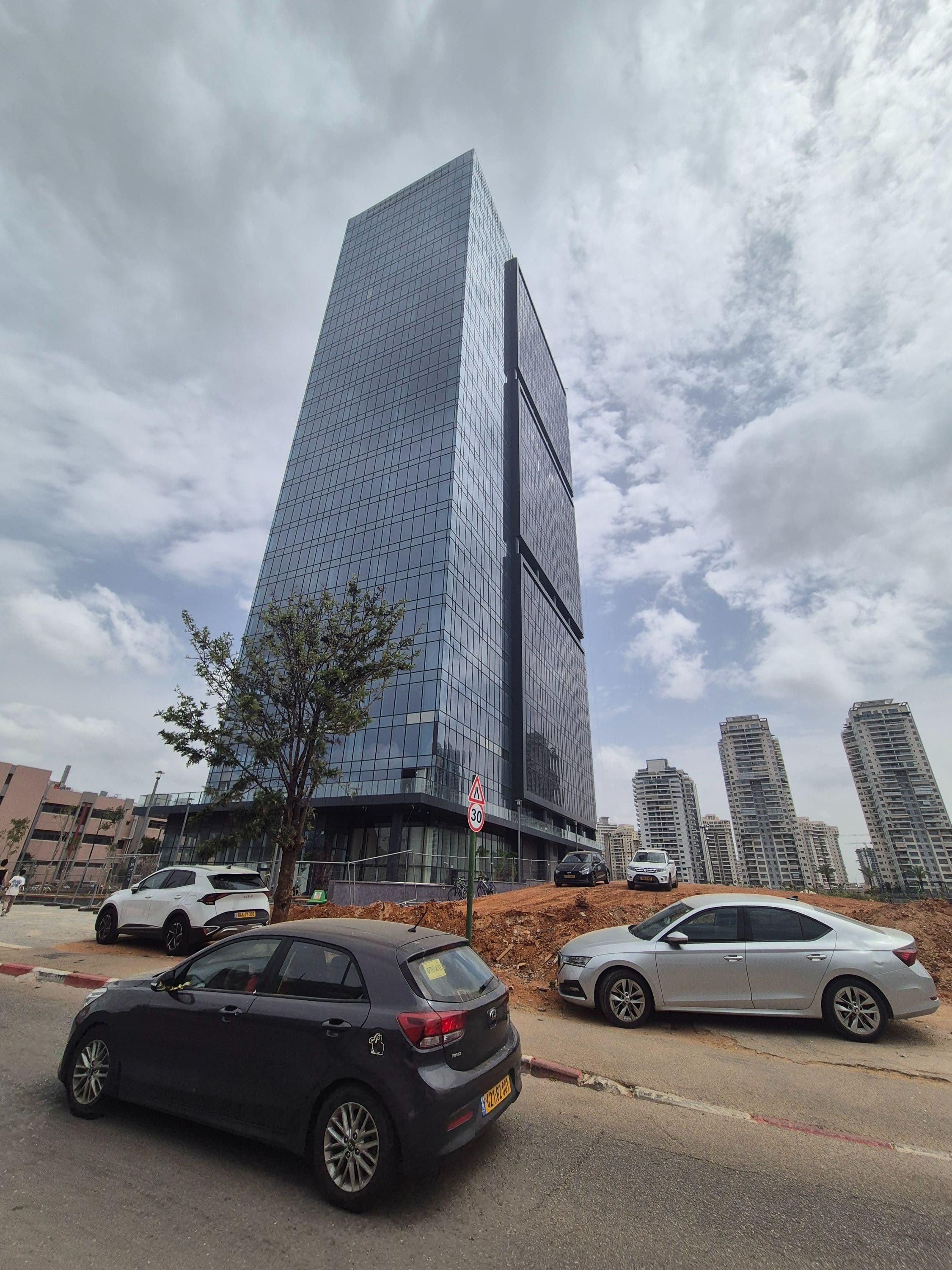 משרד 95 מ״ר, בזל, ק.אריה, פתח תקווה