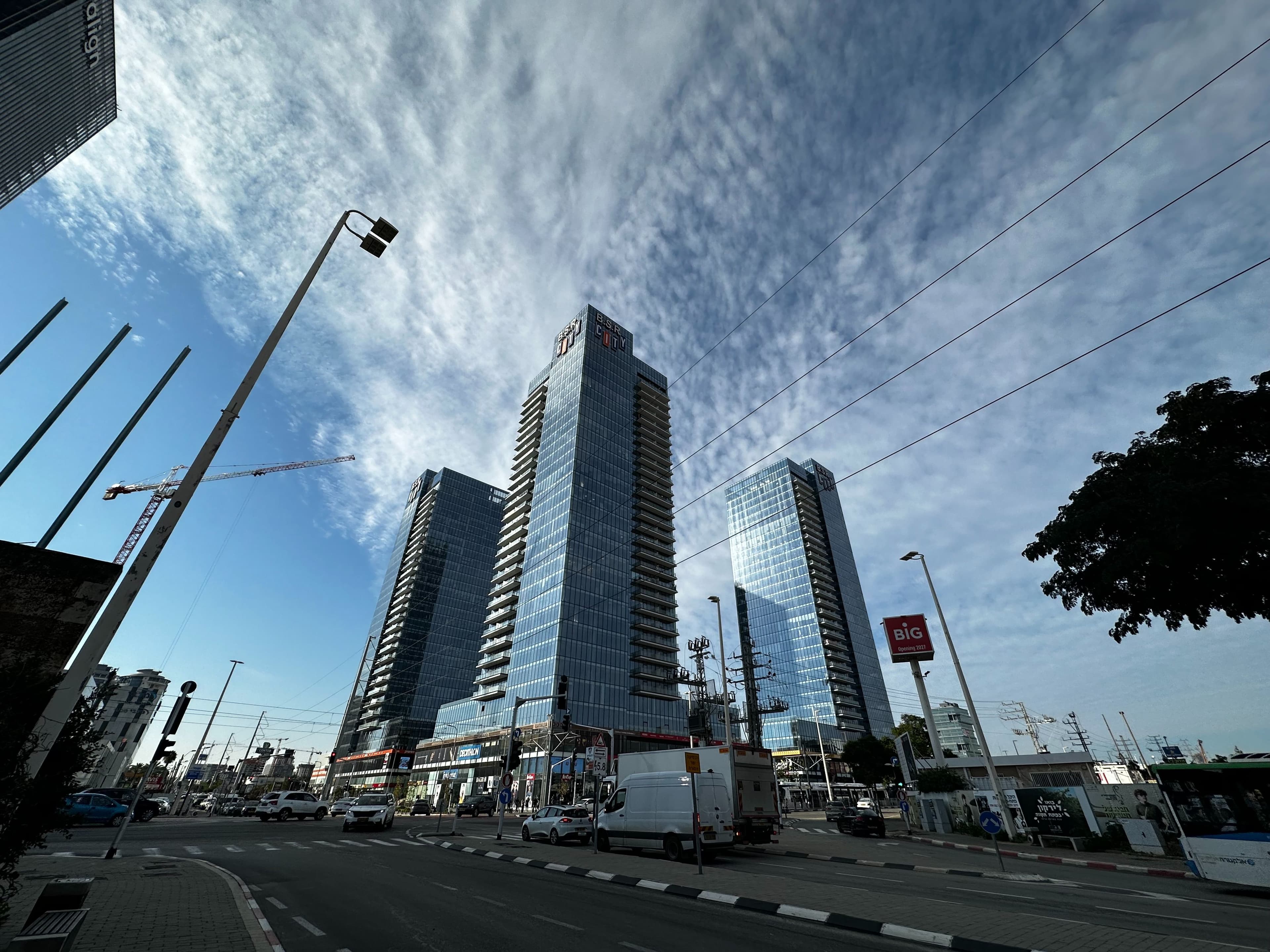 משרד 1300 מ״ר, תמונה 2
