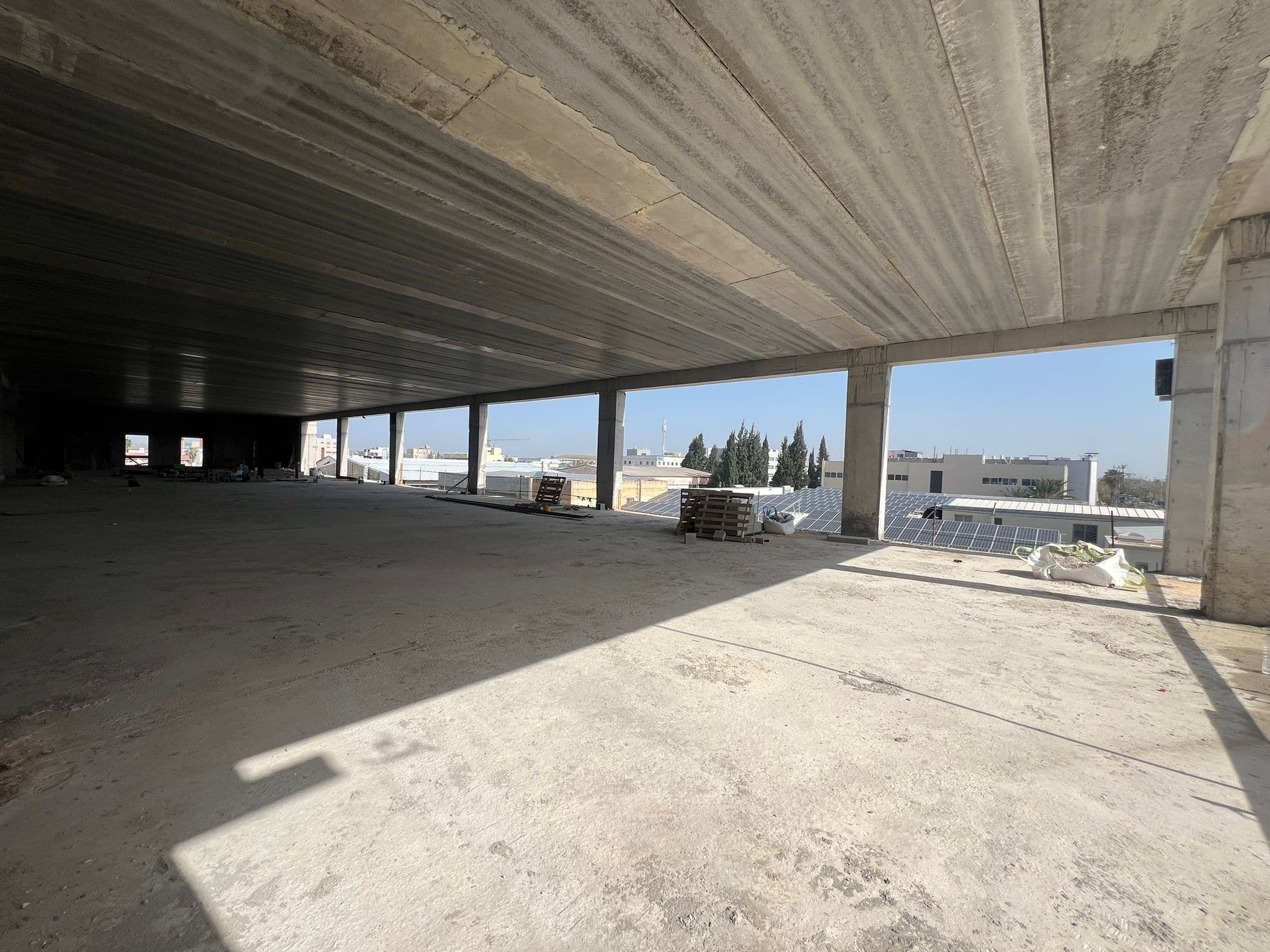 משרד 4650 מ״ר, תמונה 3
