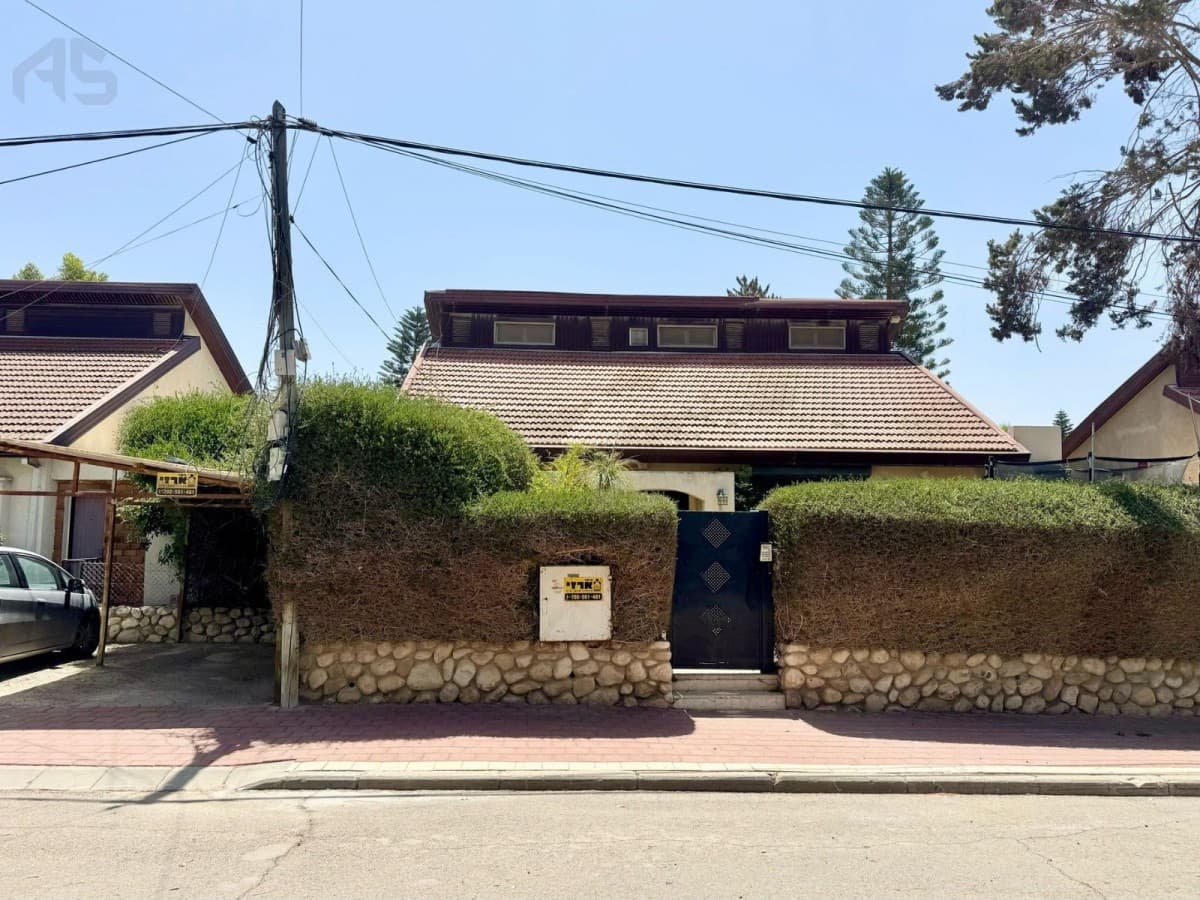 וילה 7 חדרים, יערה 13, שאר העיר, עומר