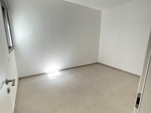 דירה 4 חדרים, תמונה 3