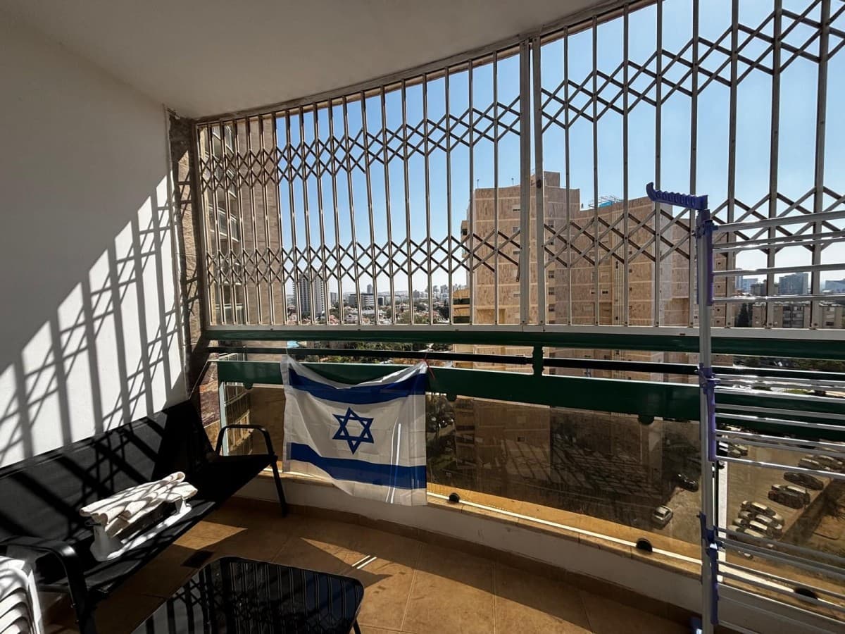 דירה 4 חדרים, תמונה 4