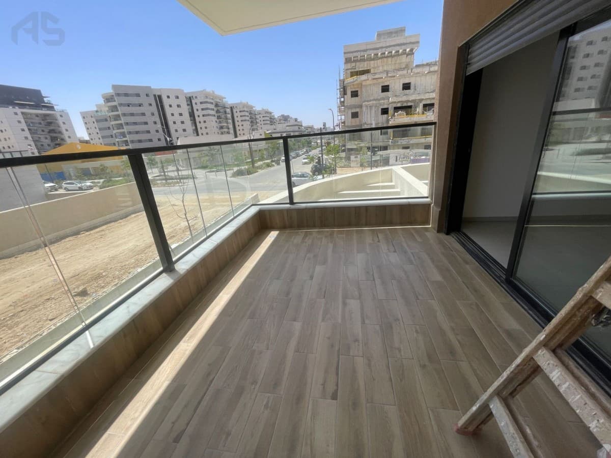 דירה 4 חדרים, תמונה 4