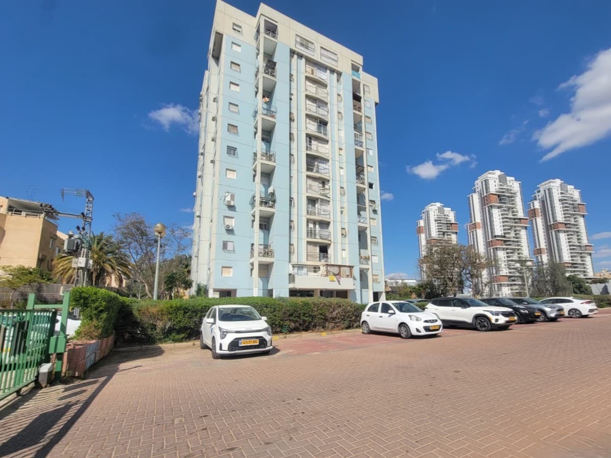 דירה 4 חדרים, תמונה 4