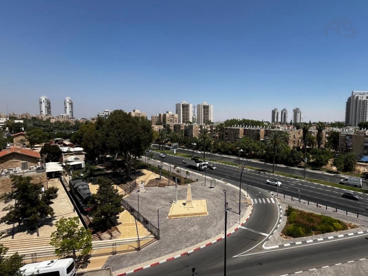 דירה 5 חדרים, תמונה 4