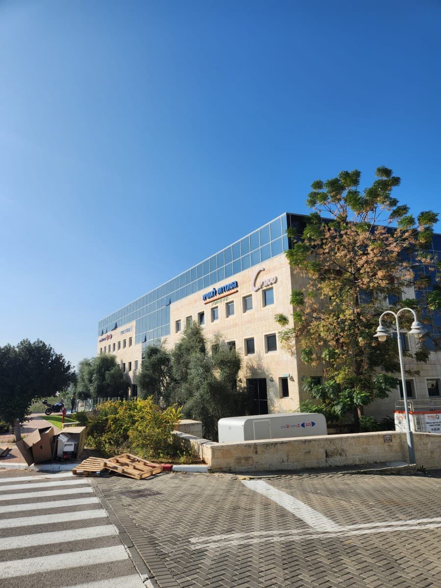 משרד 100 מ״ר, המעיין 4, מודיעין מכבים רעות
