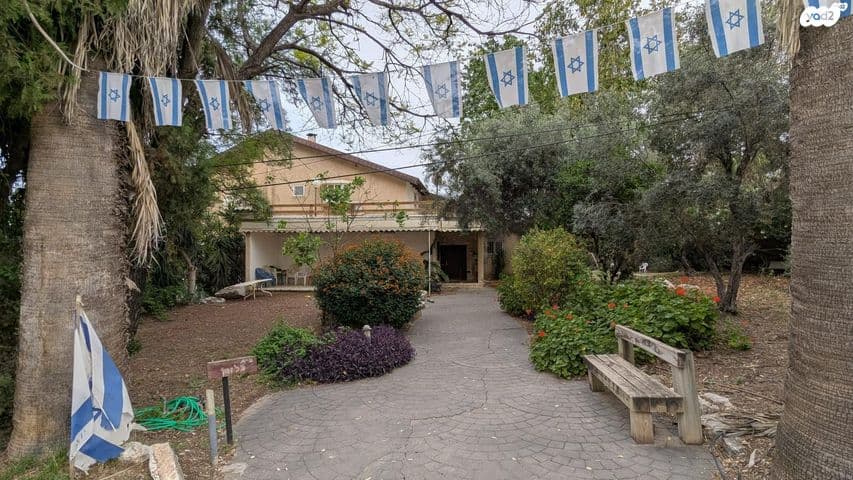 משק חקלאי/נחלה 6 חדרים, מושב גמזו