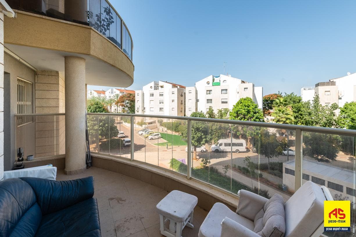 דירה 4 חדרים, גינת אגוז 1, נווה פרדסים, פרדס חנה כרכור
