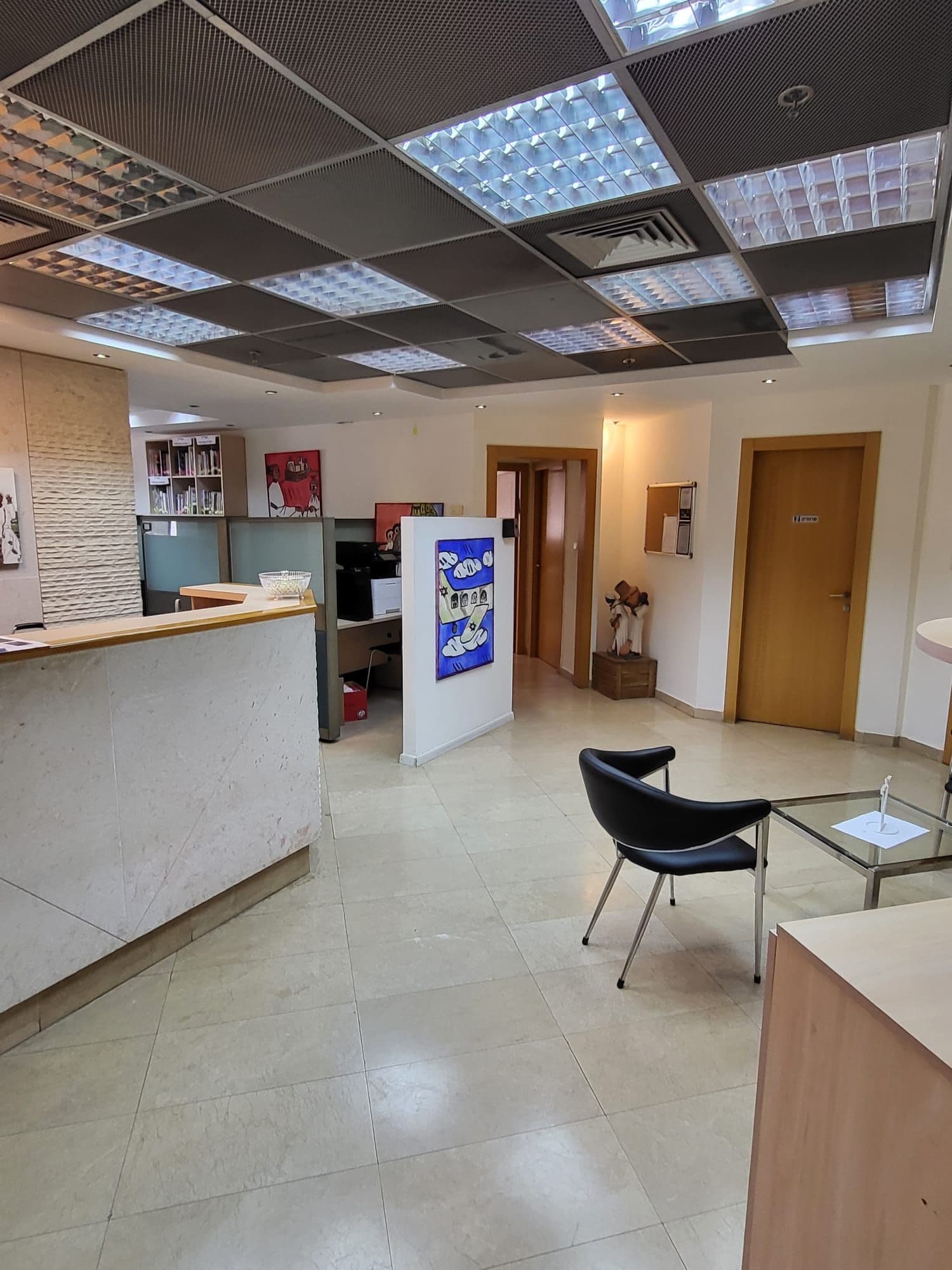 משרד 220 מ״ר, יגאל אלון, תל אביב יפו